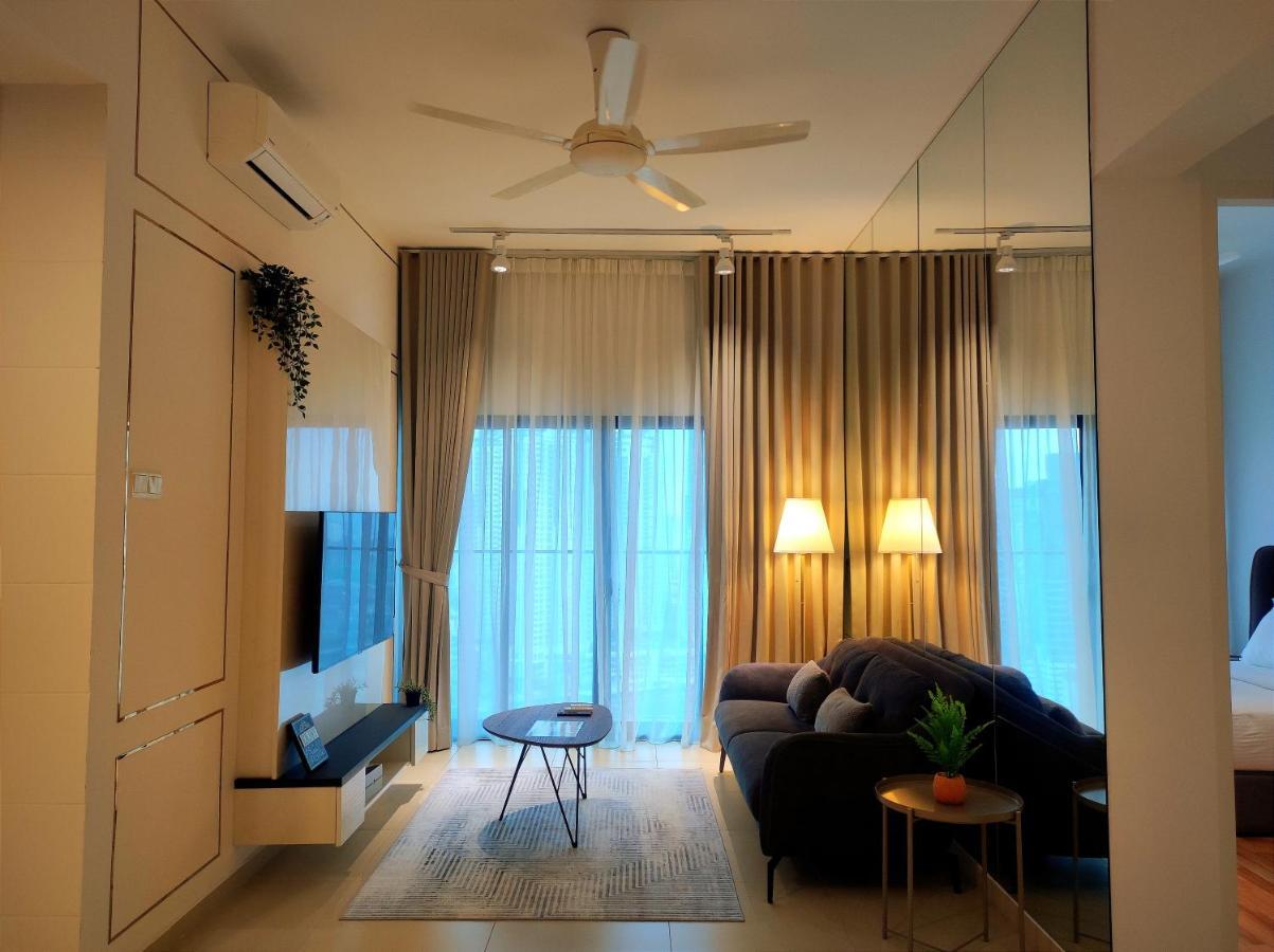 Reizz Residence By Leo Suites Kuala Lumpur Bagian luar foto