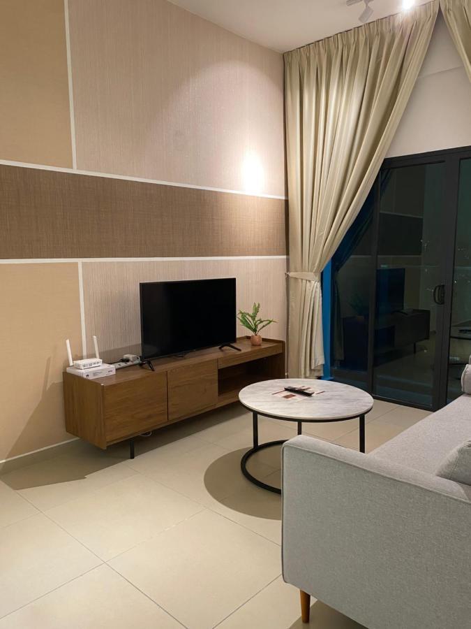 Reizz Residence By Leo Suites Kuala Lumpur Bagian luar foto