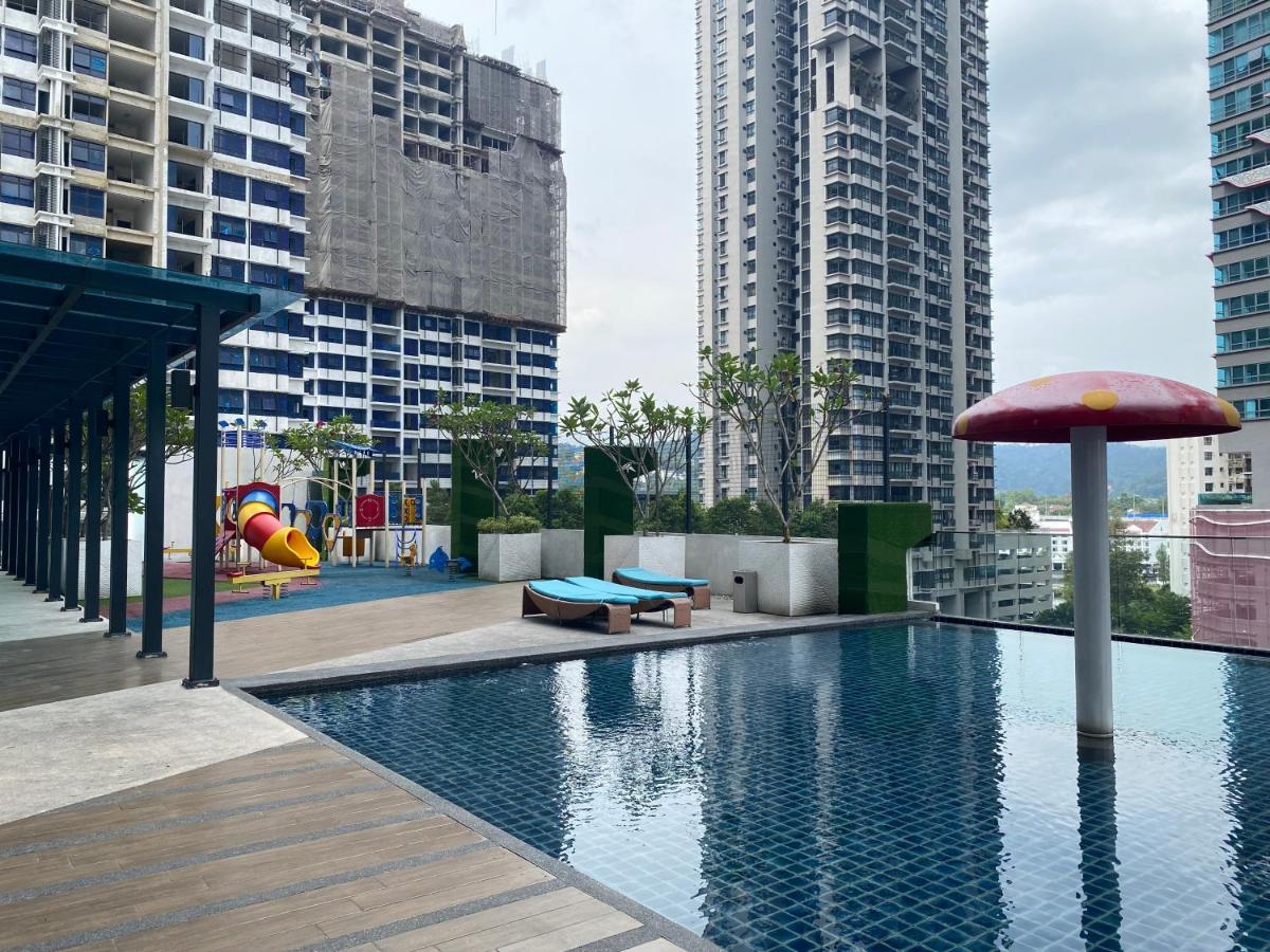 Reizz Residence By Leo Suites Kuala Lumpur Bagian luar foto