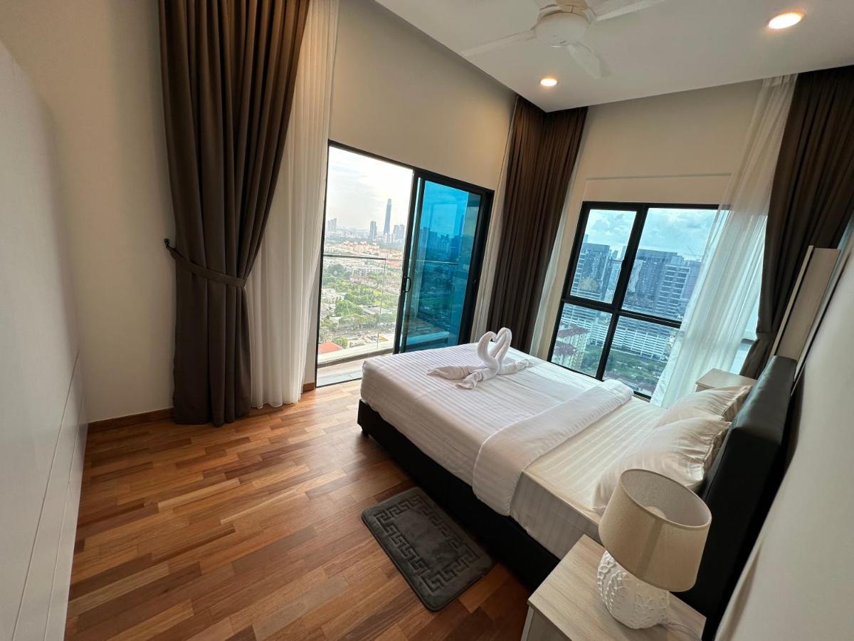 Reizz Residence By Leo Suites Kuala Lumpur Bagian luar foto