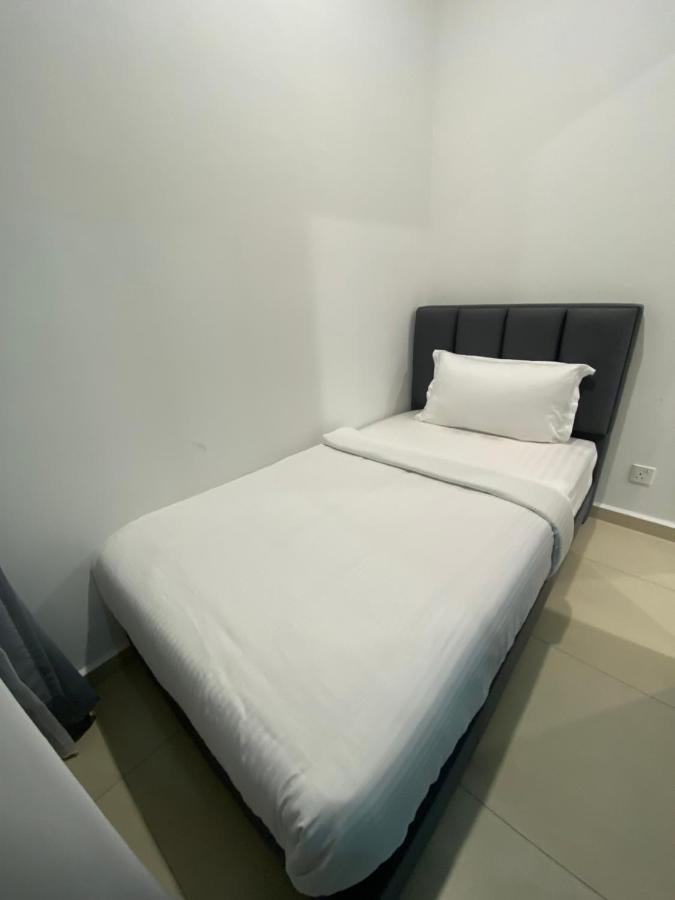 Reizz Residence By Leo Suites Kuala Lumpur Bagian luar foto