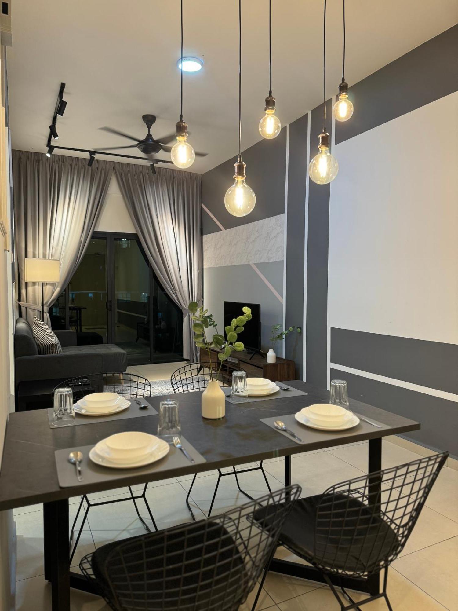 Reizz Residence By Leo Suites Kuala Lumpur Bagian luar foto